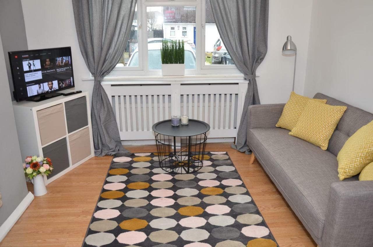 Croydon Apartment With Parking Londýn Exteriér fotografie